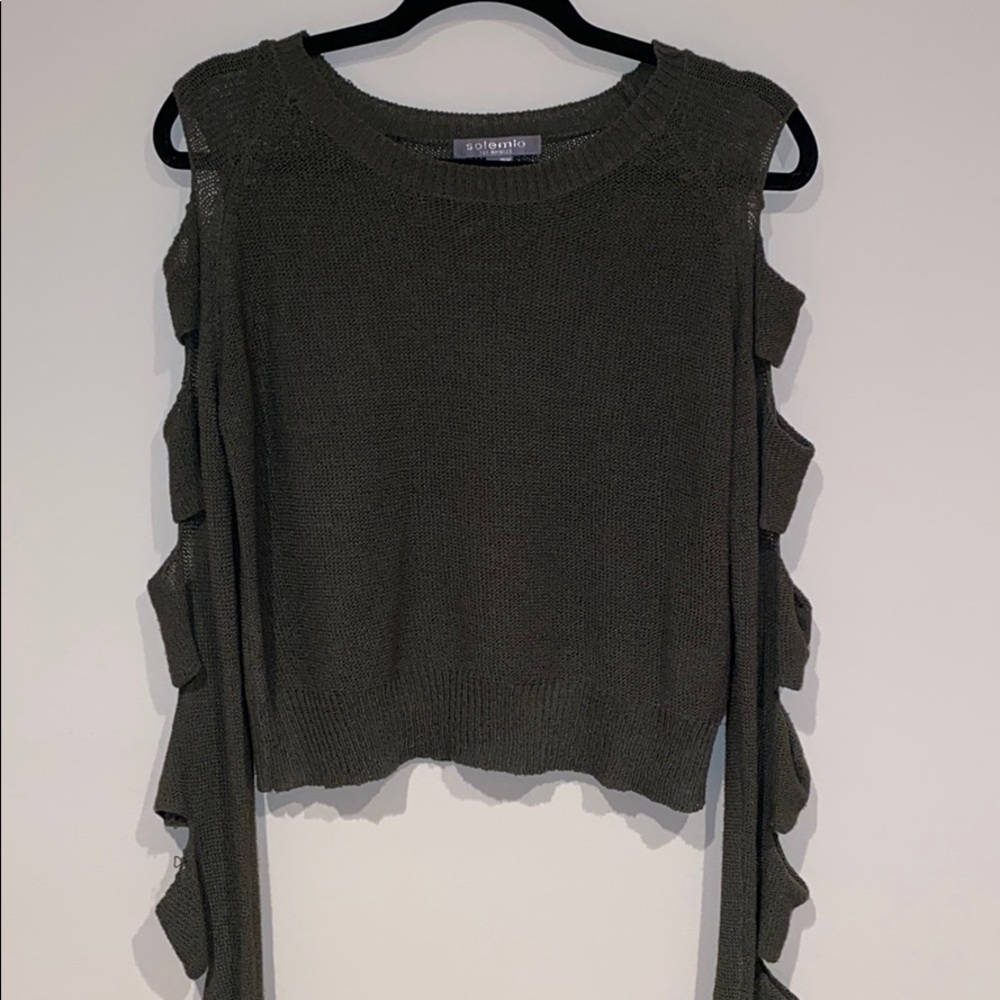 Green open slit sleeves sweater